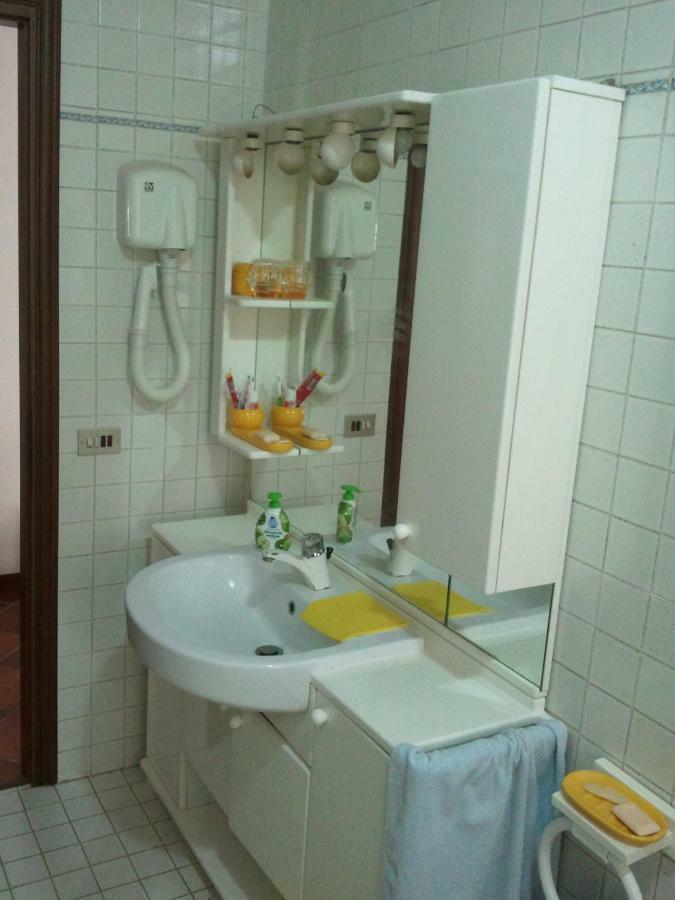 Villetta Nel Verde Vicino Spiaggia Orbetello Exteriör bild